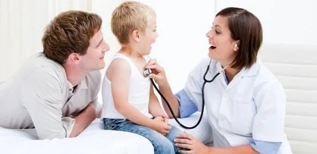 {'en': 'Pediatric Endocrinologist: A friend for children with diabetes', 'es': 'Endocrinólogo Pediatra: Un amigo para los niños con diabetes'} Image