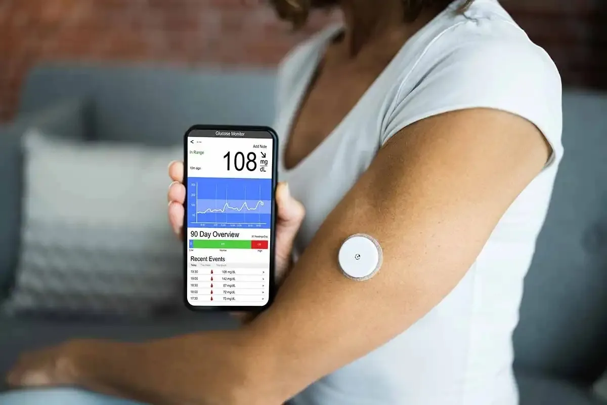 {'en': 'FreeLink app measures continuous glucose', 'es': 'App Librelink no mide glucosa continua'} Image