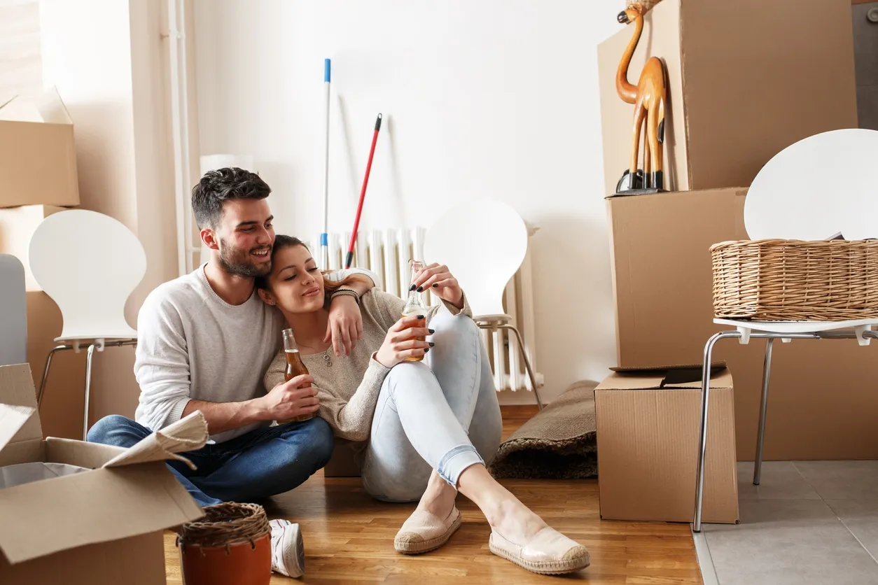 {'en': 'Living as a couple helps maintain good blood sugar levels', 'es': 'Vivir en pareja ayuda a mantener buenos niveles de azúcar en la sangre'} Image