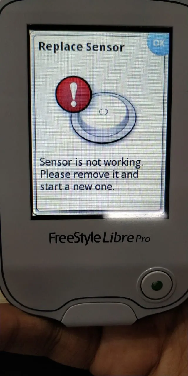 {'en': 'Freestyle Sensor Free Problems, they tell me take them away why they give error.', 'es': 'Sensor freestyle libre problemas, me comentan quitárselos por qué dan error.'} Image