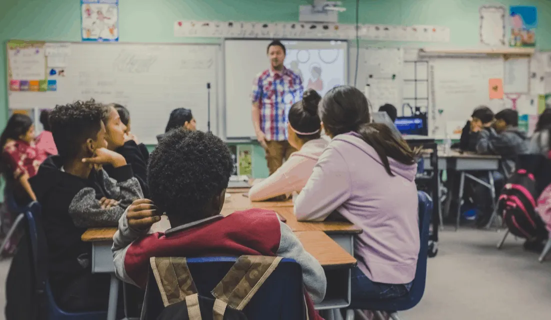 {'en': 'School problem', 'es': 'Problema en el colegio'} Image