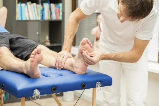 {'en': 'Treatment could prevent neuropathy in patients with diabetes', 'es': 'El tratamiento podría prevenir la neuropatía en pacientes con diabetes'} Image