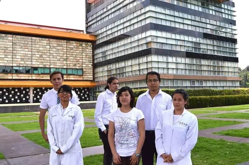 {'en': 'UNAM students design device to combat diabetes', 'es': 'Estudiantes de la UNAM diseñan dispositivo para combatir la diabetes'} Image